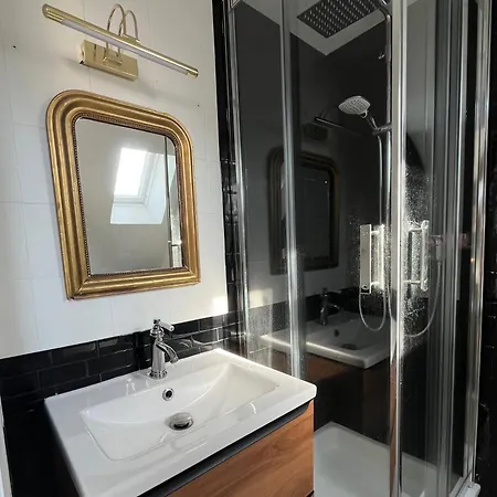 Appartement, Centre Historique De *